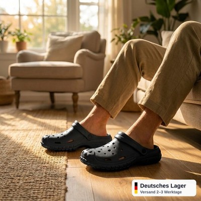 Hausschuhe Basic Clogs Schwarz & Beige